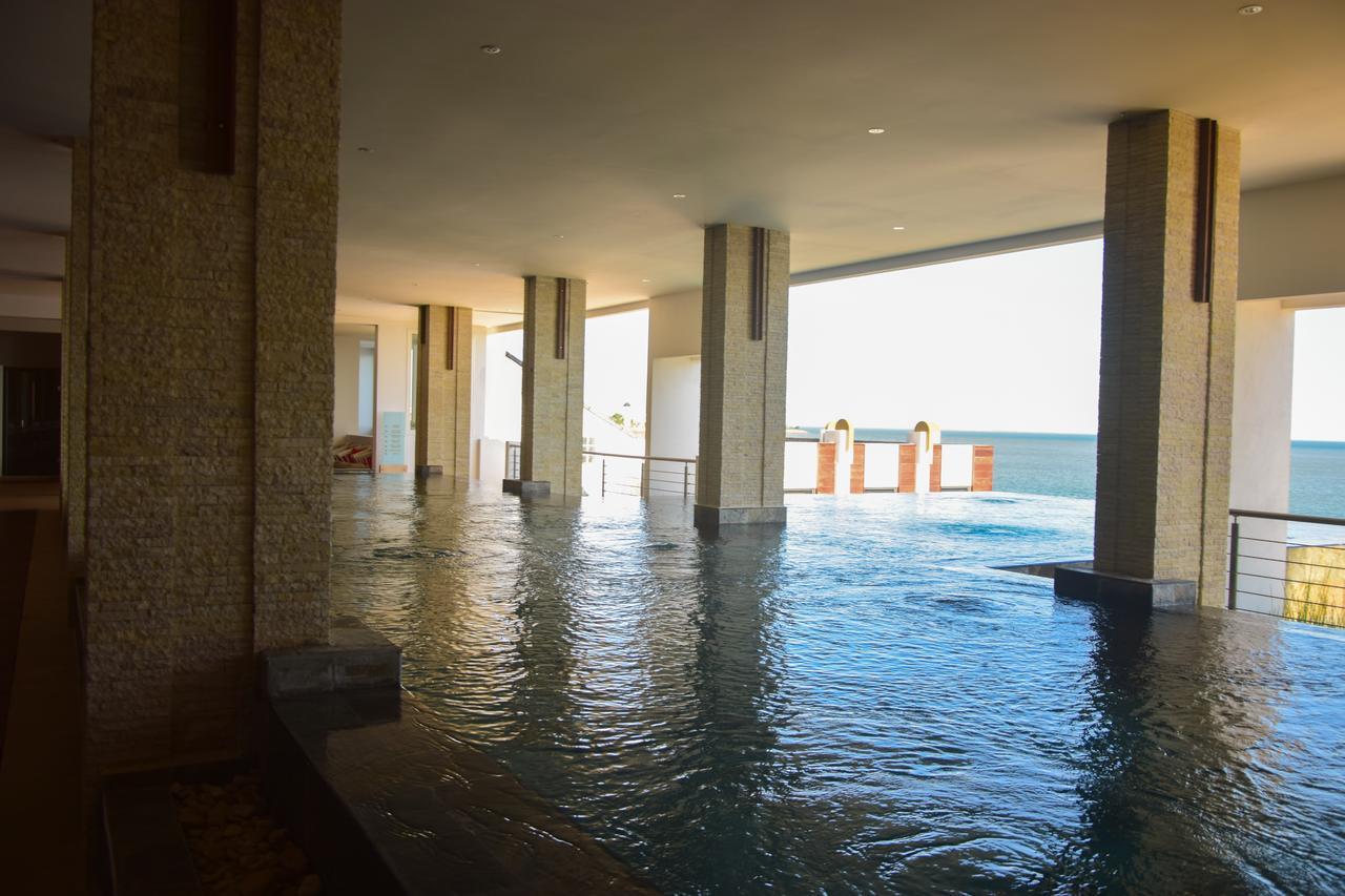 Baobab Tree Hotel & Spa Махаянга Екстериор снимка